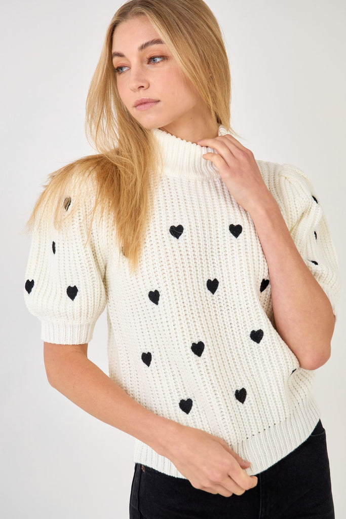 A Heart To Love Top - White/Black