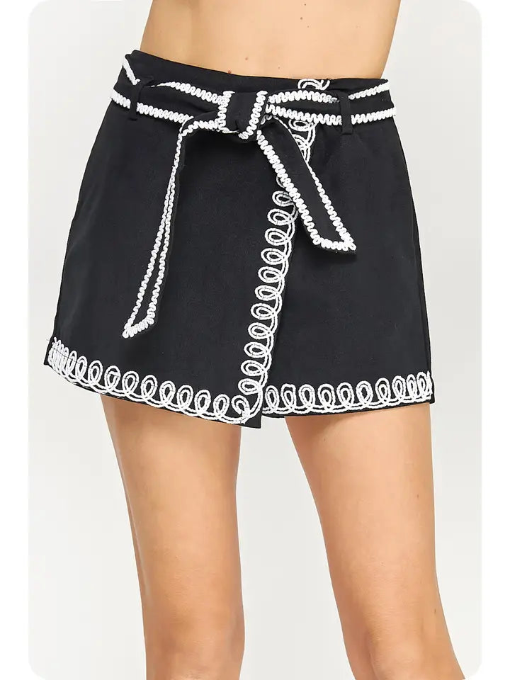 Twist And Trim Skirt