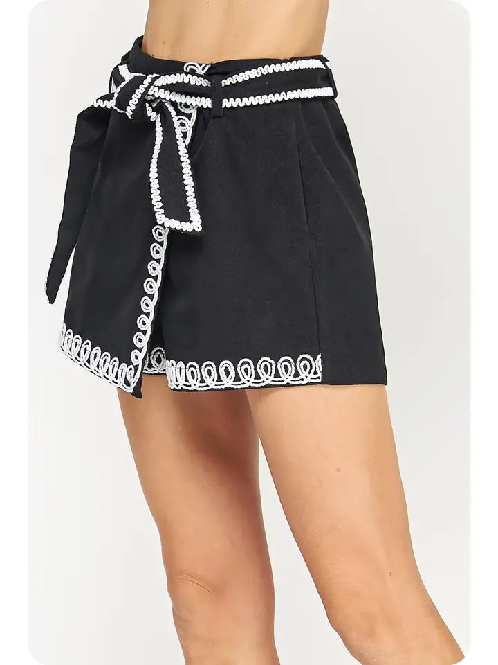Twist And Trim Skirt