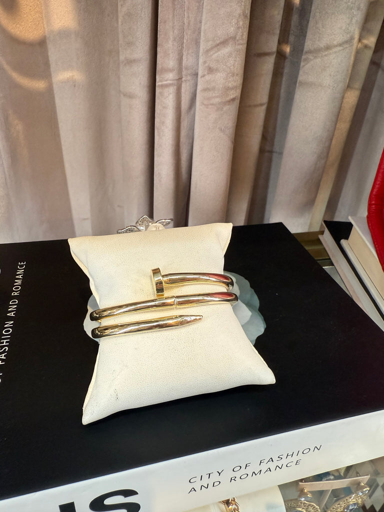 The Dual Strike Bracelet