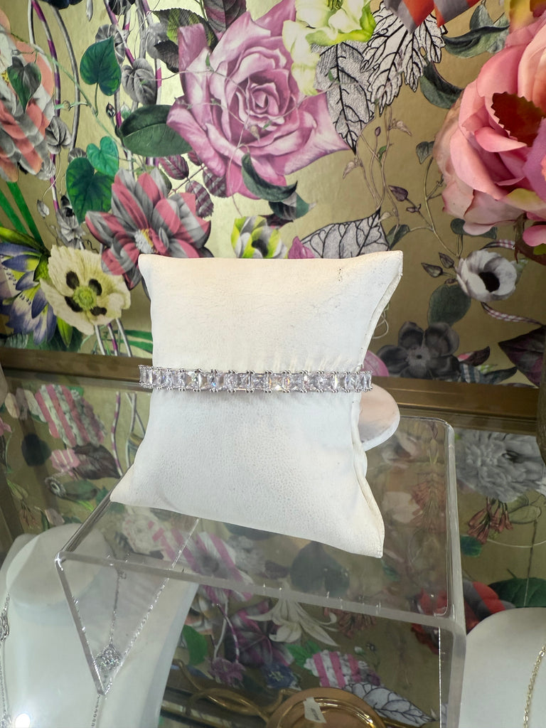 Chandelier Dream Bracelet