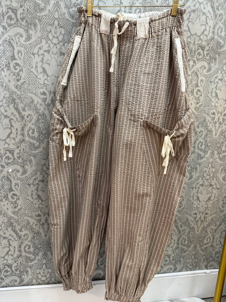 Harvest Grove Cargo Pants