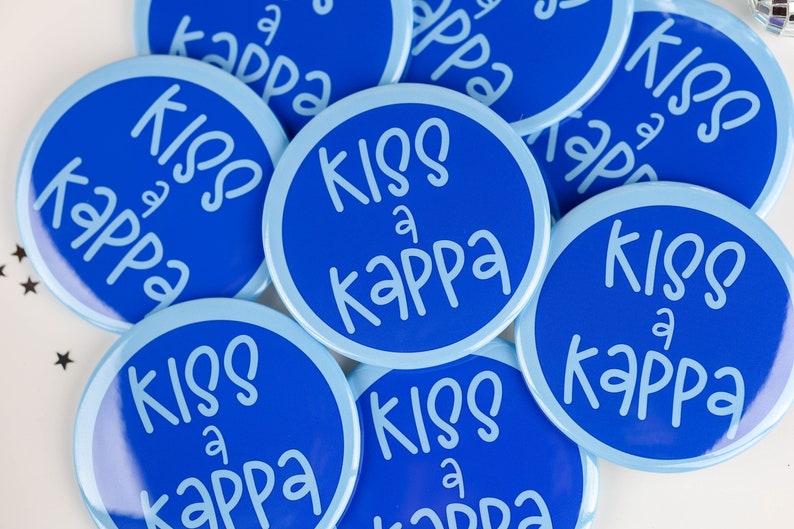 Kiss A Kappa Button